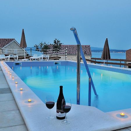 Cozy Apartment In Posedarje With House Sea View エクステリア 写真