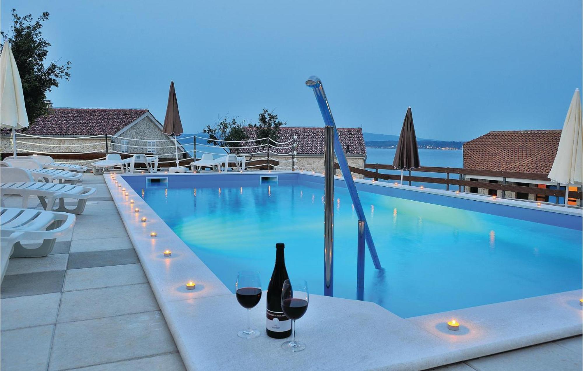 Cozy Apartment In Posedarje With House Sea View エクステリア 写真