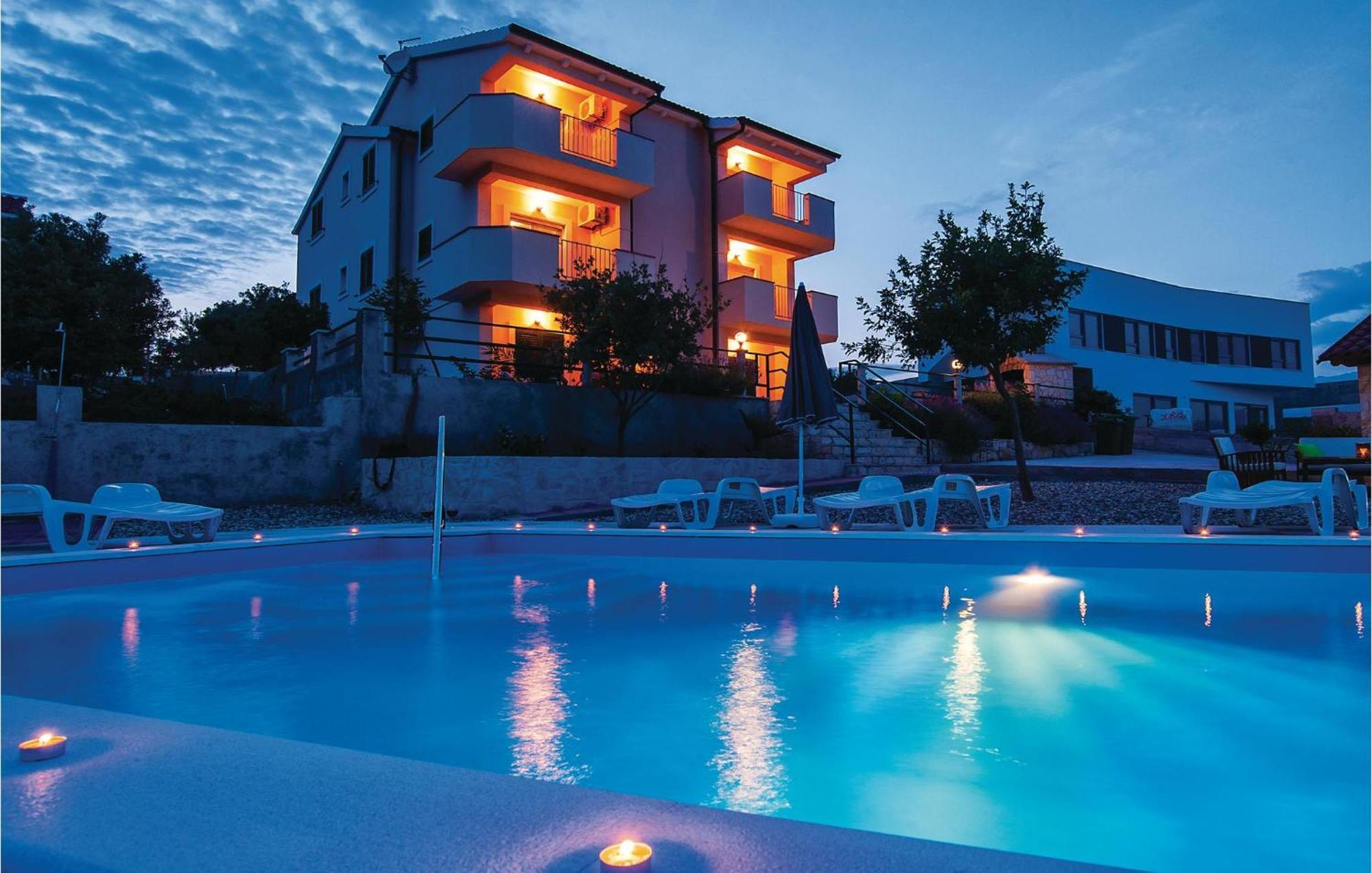 Cozy Apartment In Posedarje With House Sea View エクステリア 写真